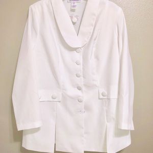 Roman’s White 2pc pants suit NWOT 16W